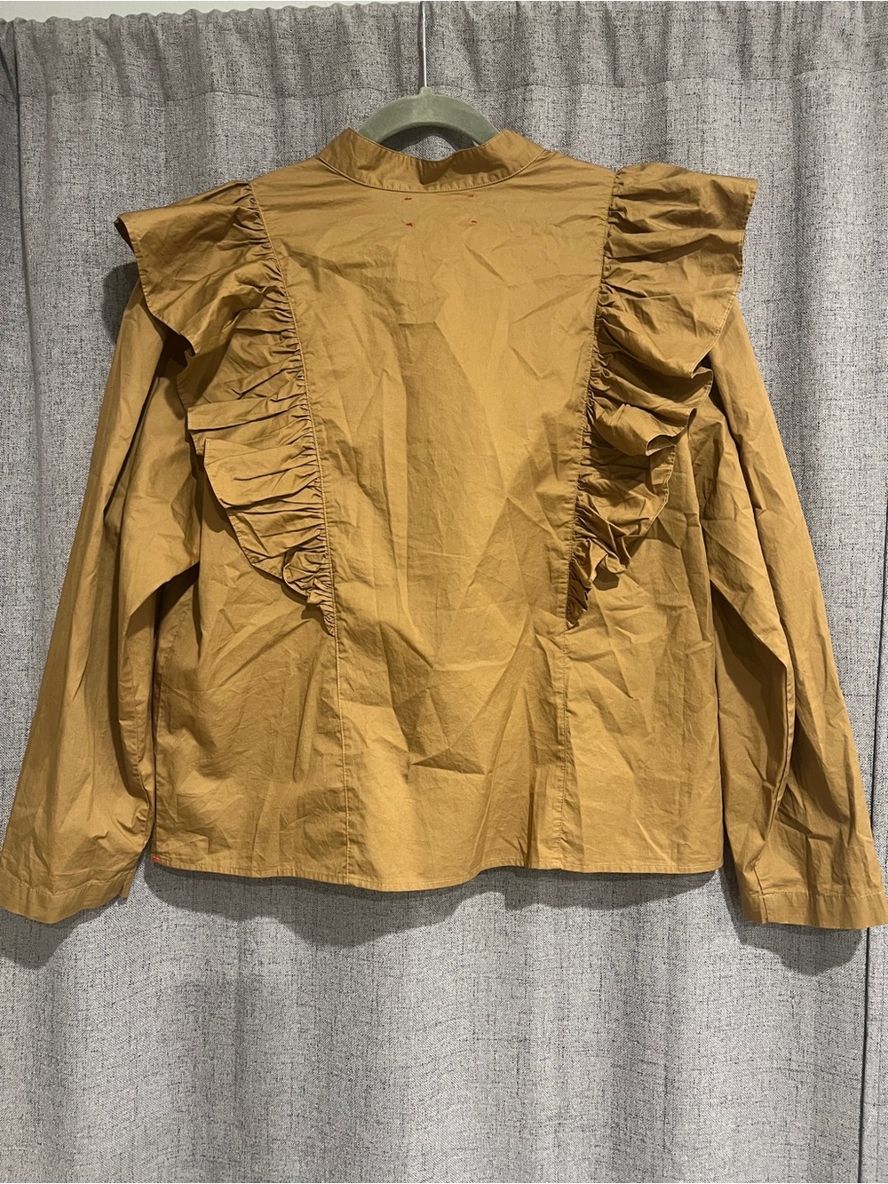 XiRENA, NWT, Callie Blouse, Khaki Gold, XL - Picture 5 of 5